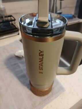 Stanley ProTour - JUNIPER (Sage Green with Bronze Accents)